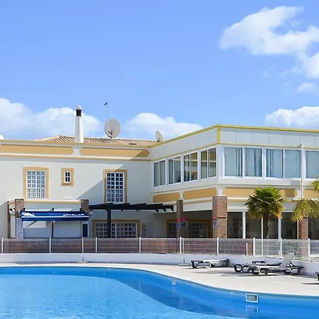 Sao Rafael Townhouse By Ocvillas